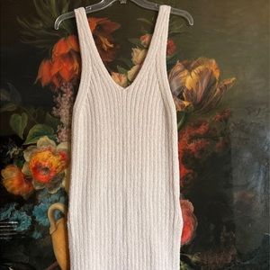 Like New! Free People long knit tank; cream knit; size Small